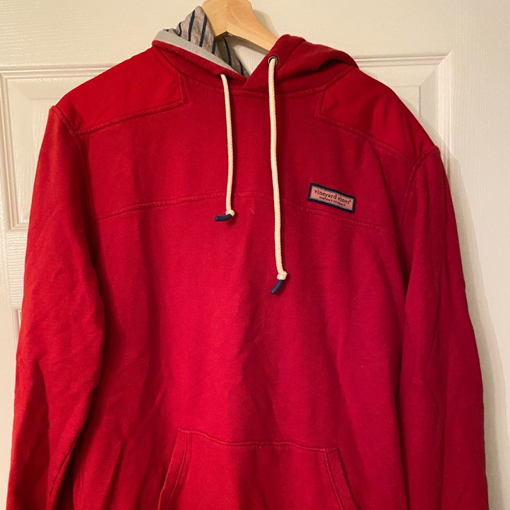 2010s Vineyard Vines “by Shep and Ian” hoodie